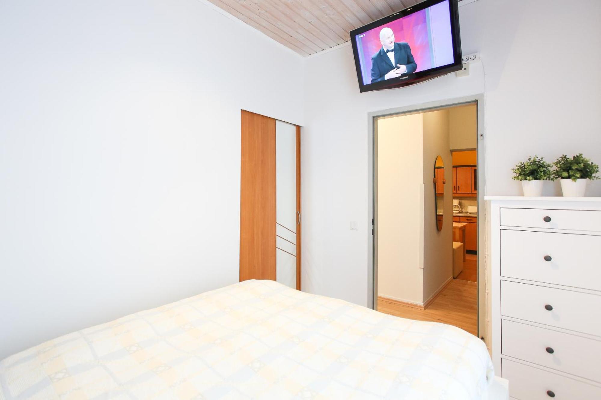 Mozart Apartments Виена Стая снимка