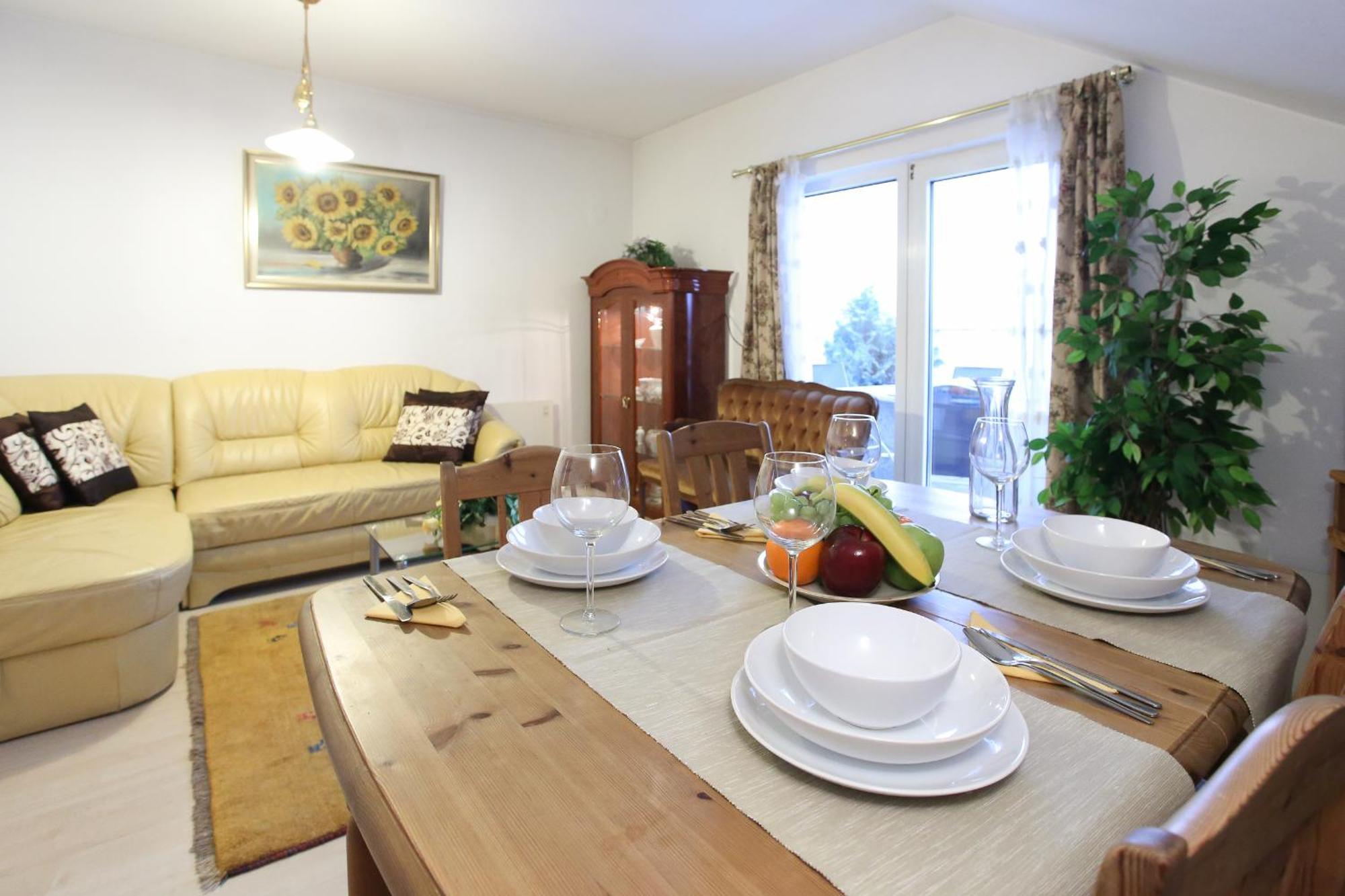 Mozart Apartments Виена Стая снимка