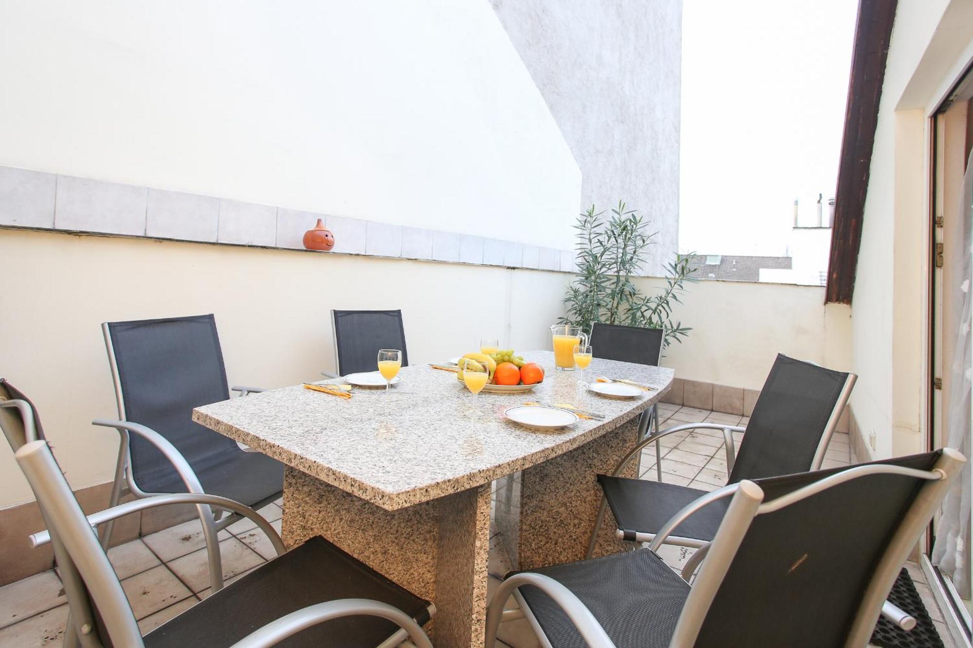 Mozart Apartments Виена Стая снимка