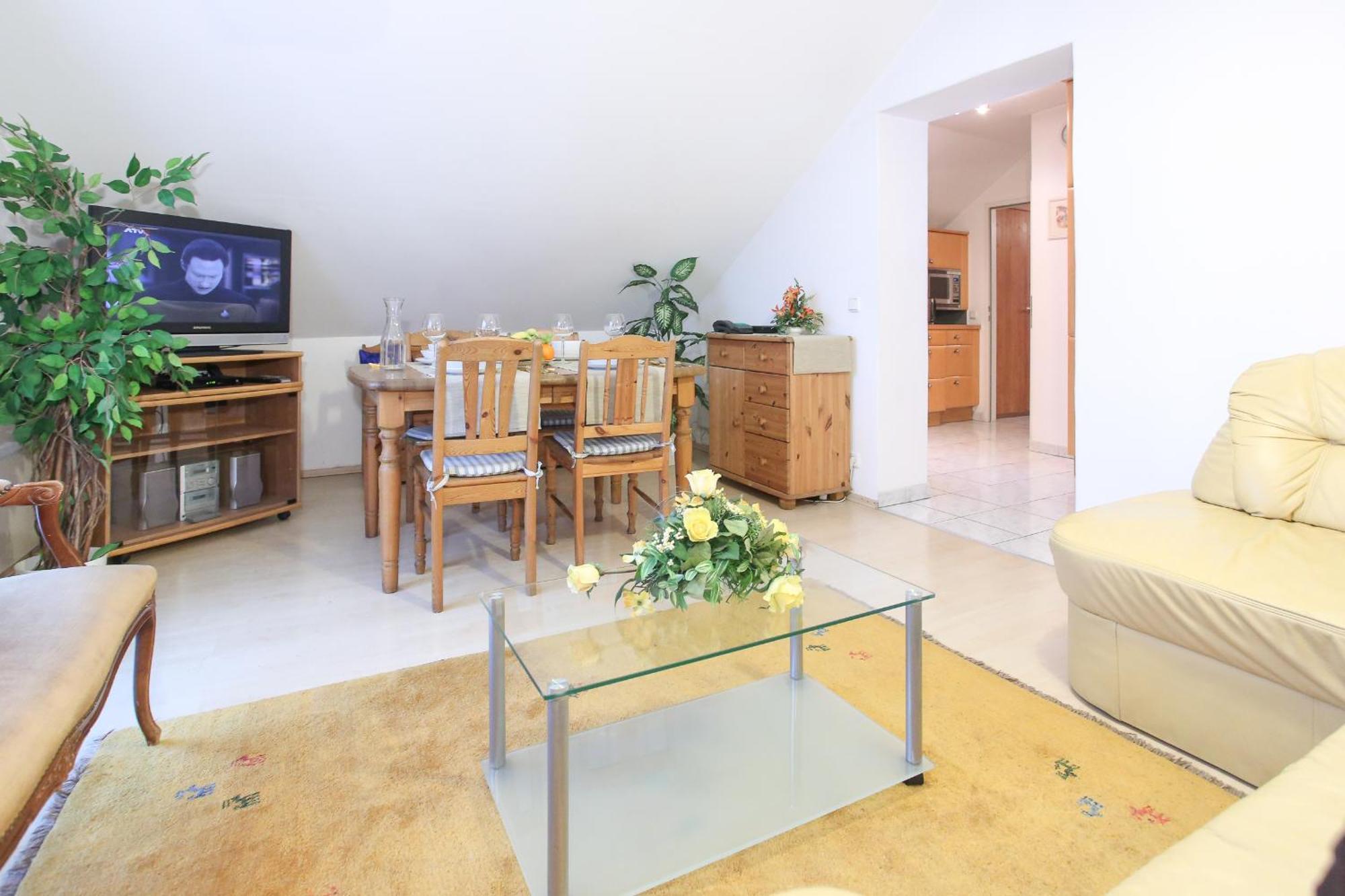 Mozart Apartments Виена Стая снимка