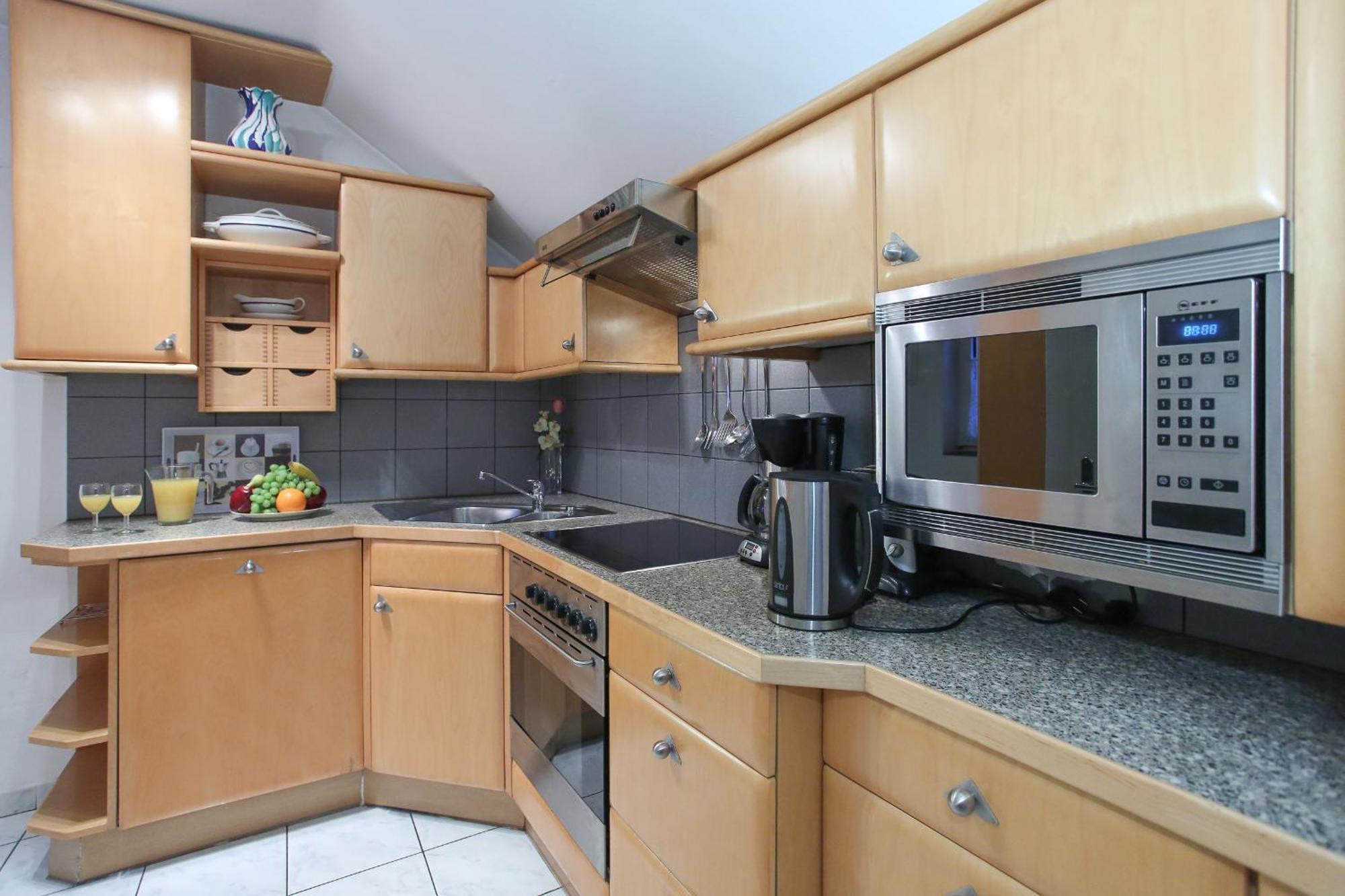 Mozart Apartments Виена Стая снимка