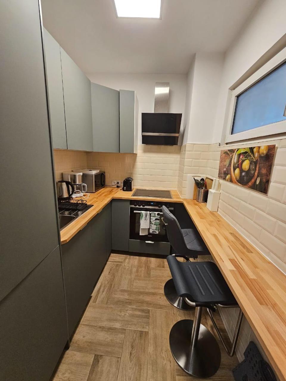 Mozart Apartments Виена Екстериор снимка