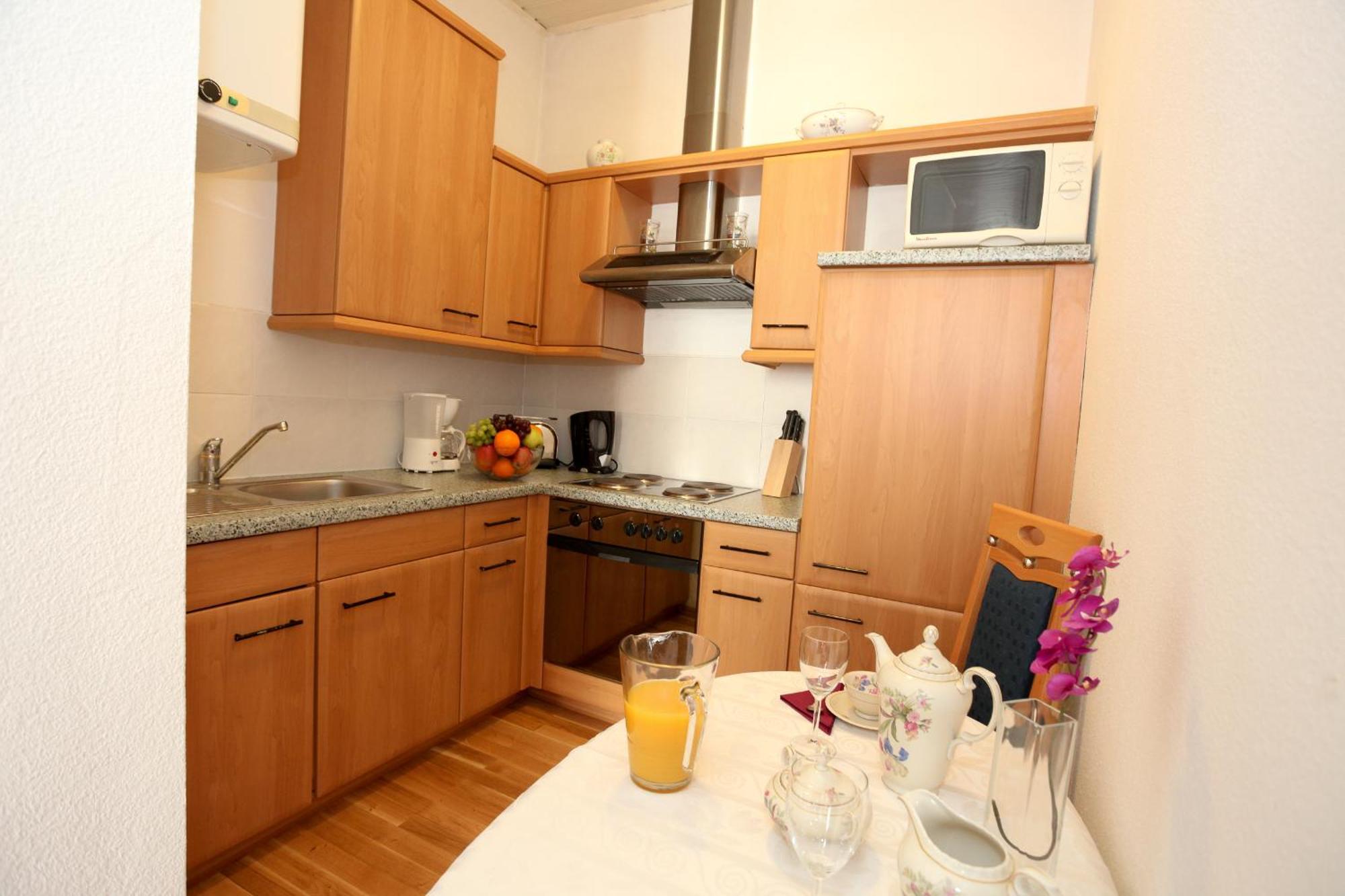 Mozart Apartments Виена Екстериор снимка