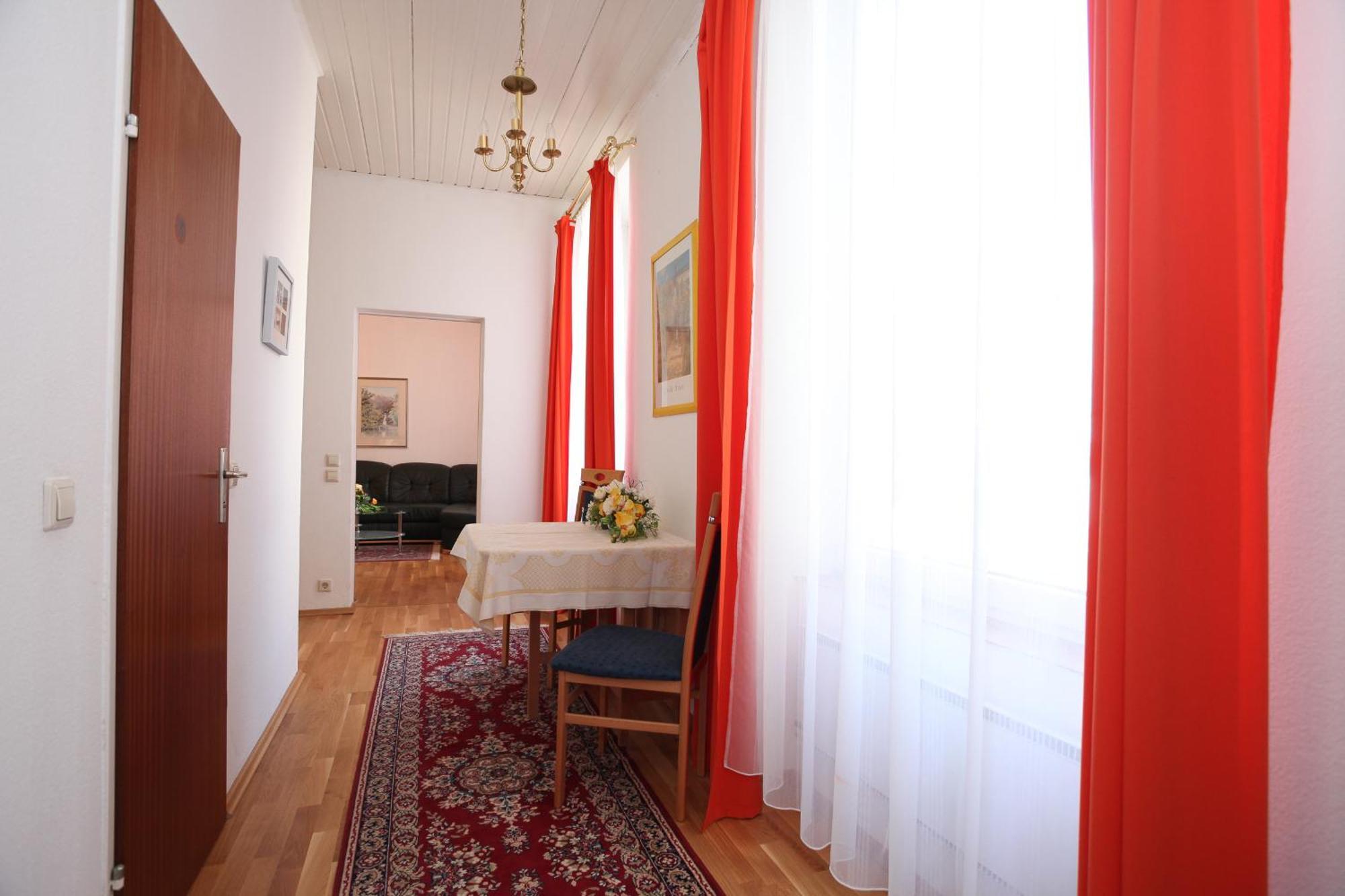 Mozart Apartments Виена Екстериор снимка