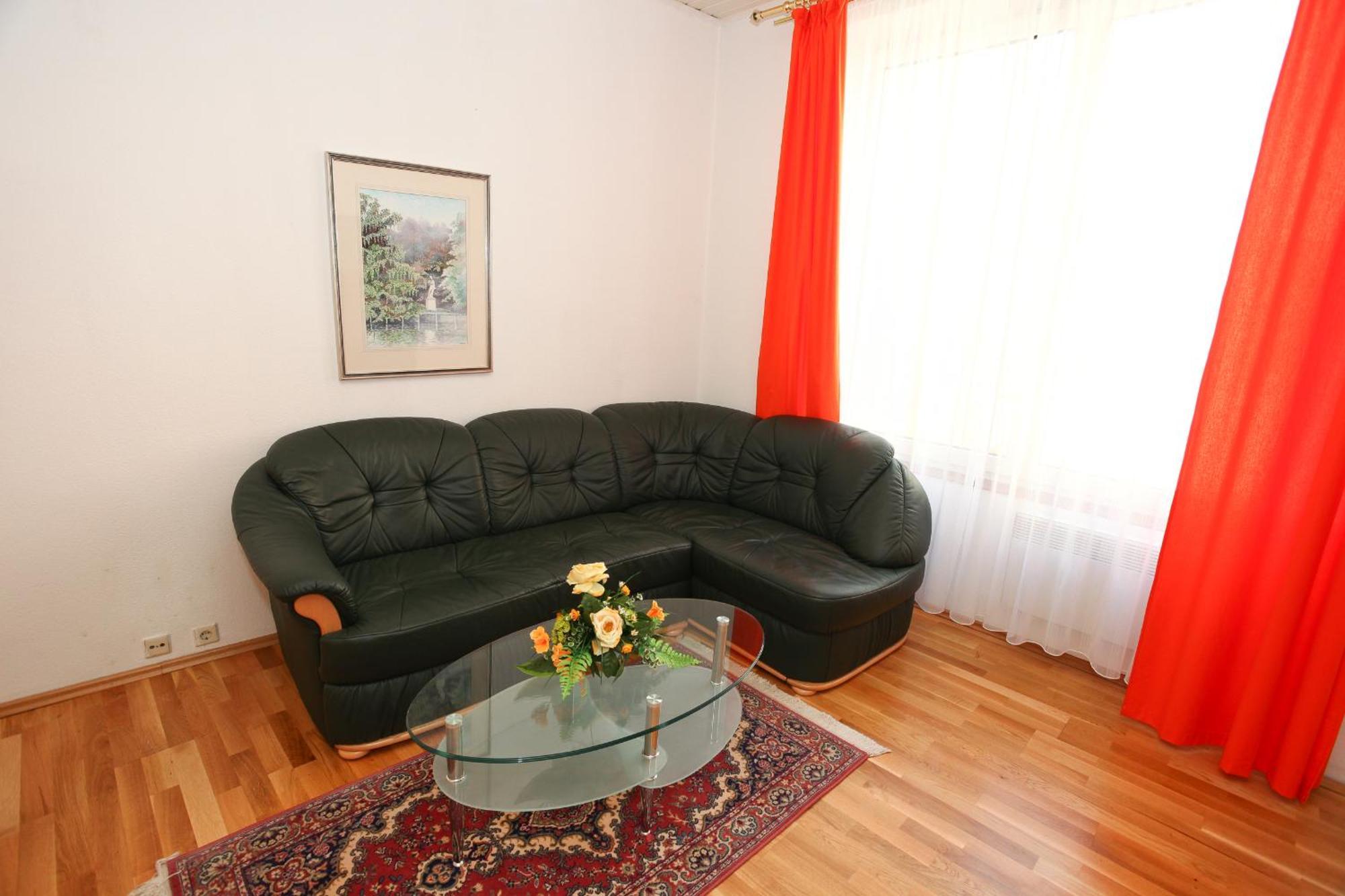 Mozart Apartments Виена Екстериор снимка